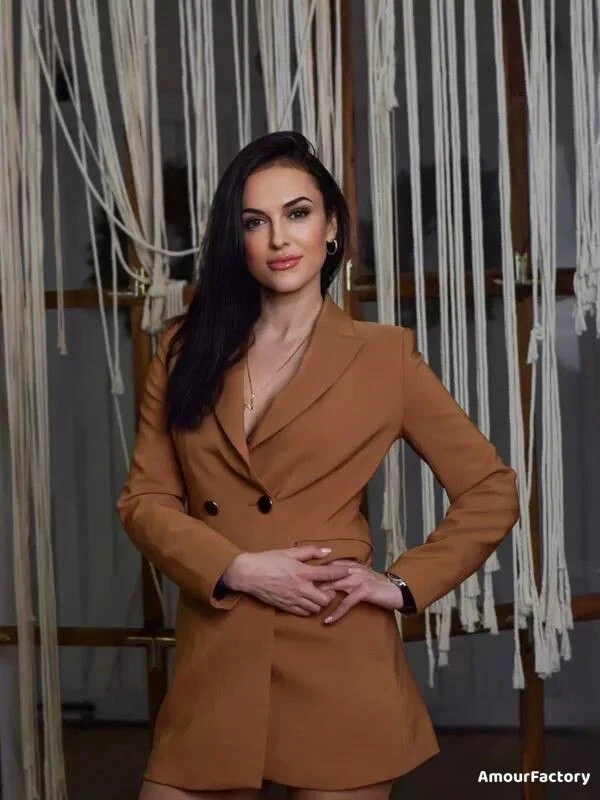 Oleksandra Profile image 2