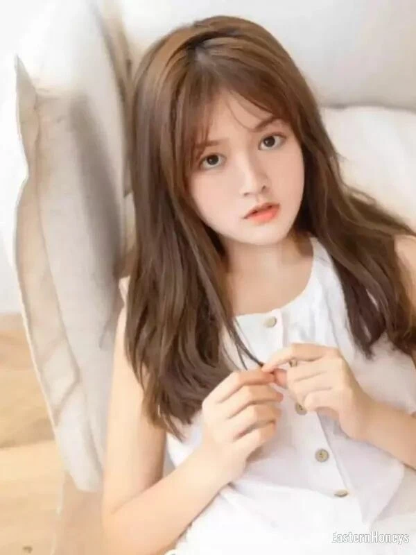 Lianqin Profile image 2