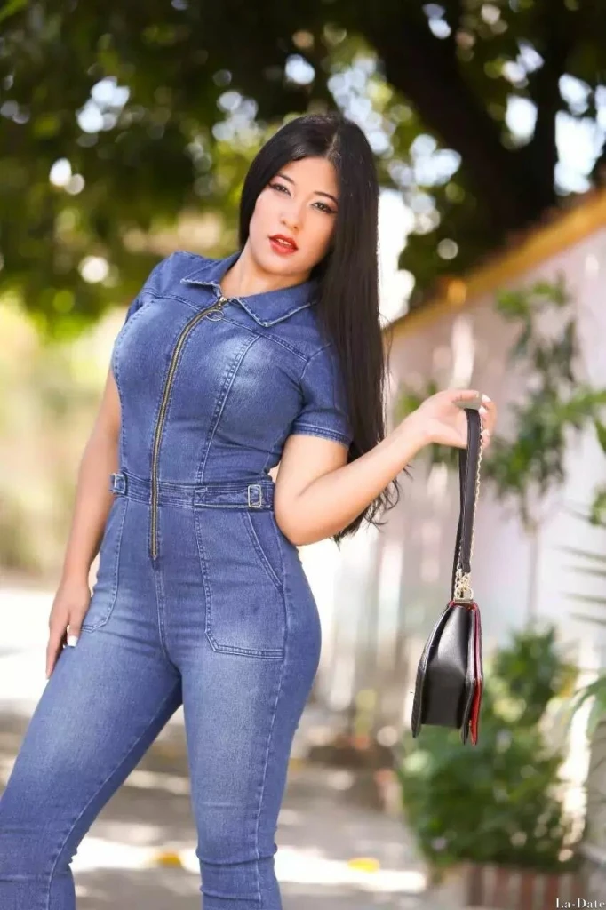 Lorena Profile image 4