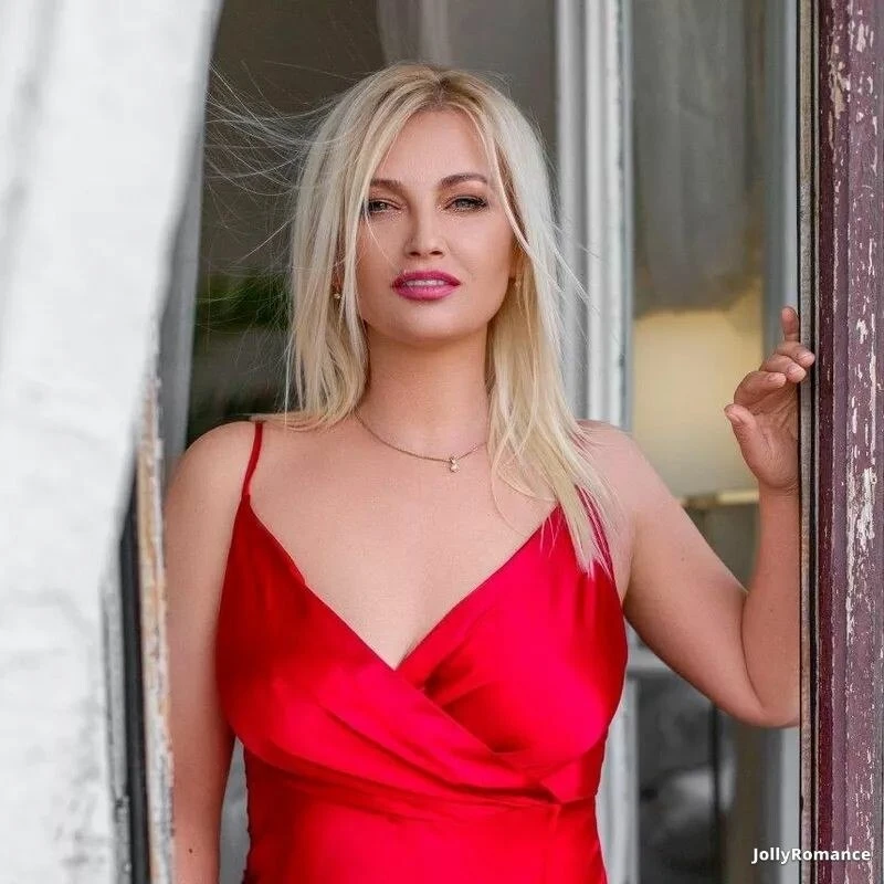 Olga Profile image 2