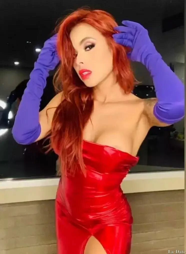 Shirley Profile image 4