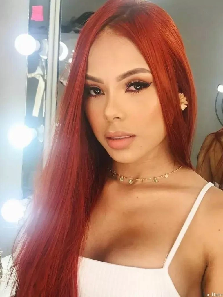 Shirley Profile image 1