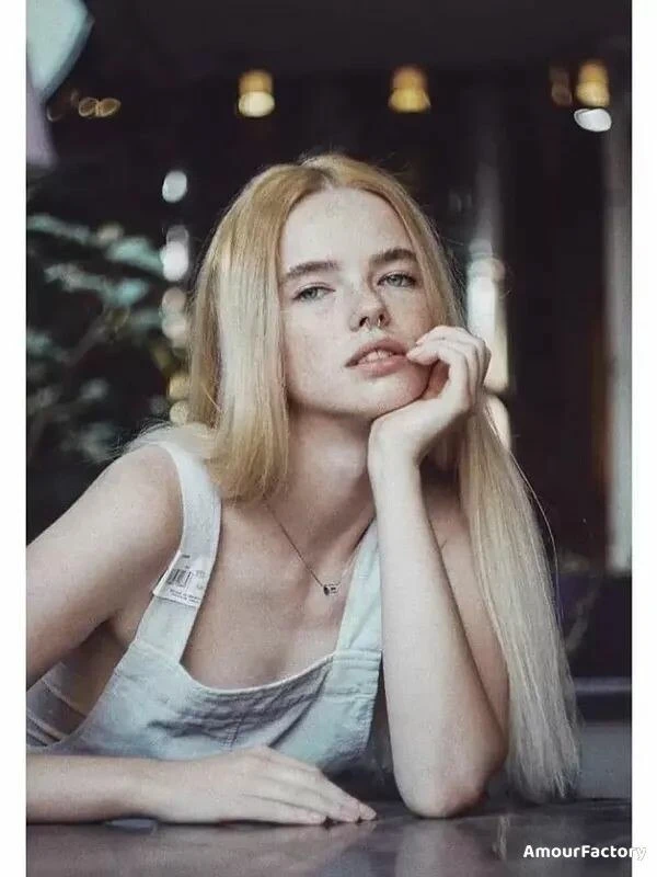 Yana Profile image 2