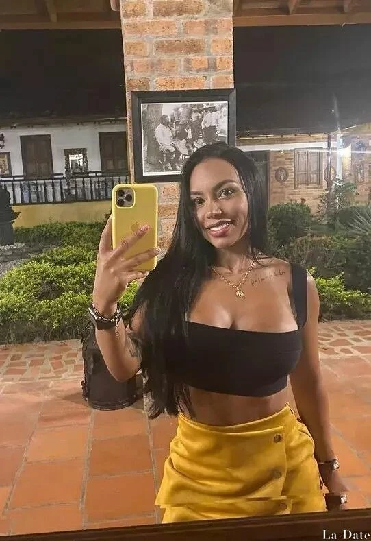 Johana Profile image 4