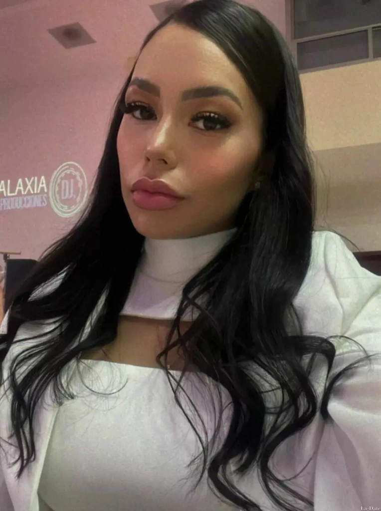 Johana Profile image 2