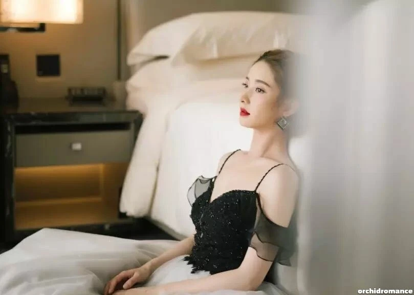 Zhiling Profile image 4
