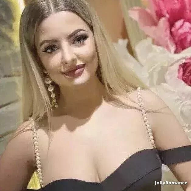 Oksana Profile image 3