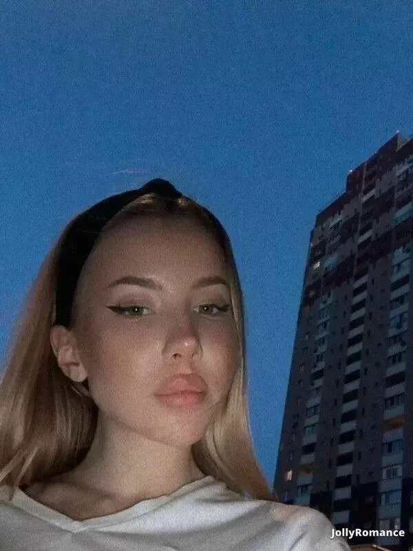 Alla Profile image 1