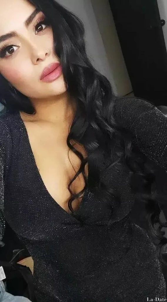 Jhoana Profile image 1