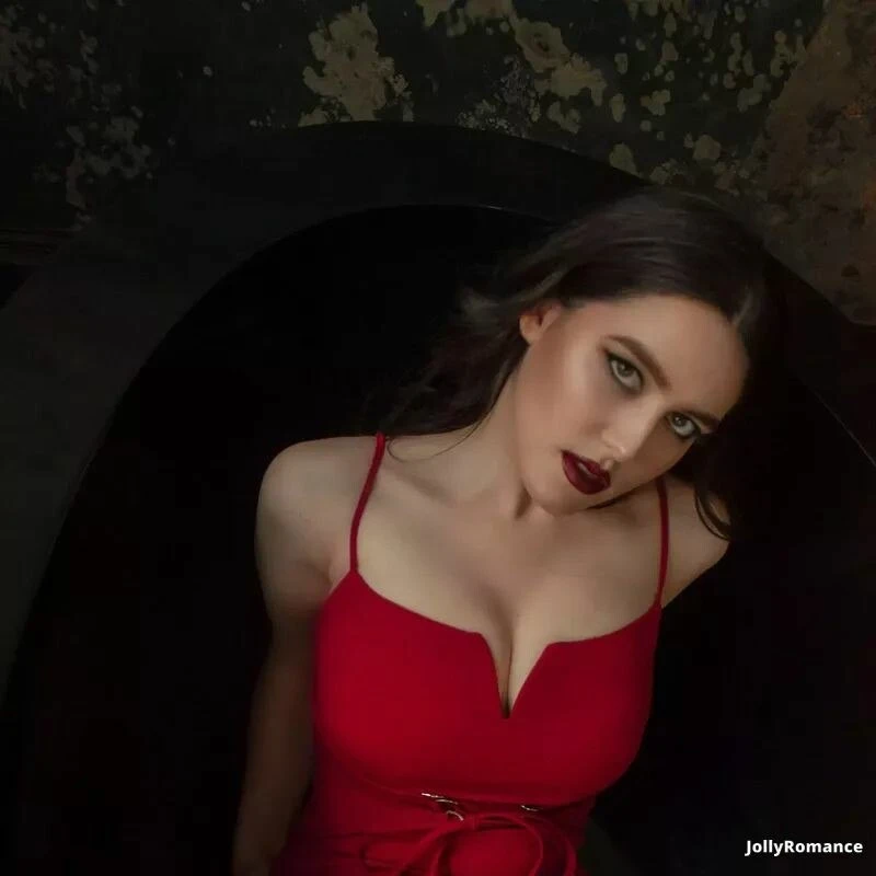 Galina Profile image 3