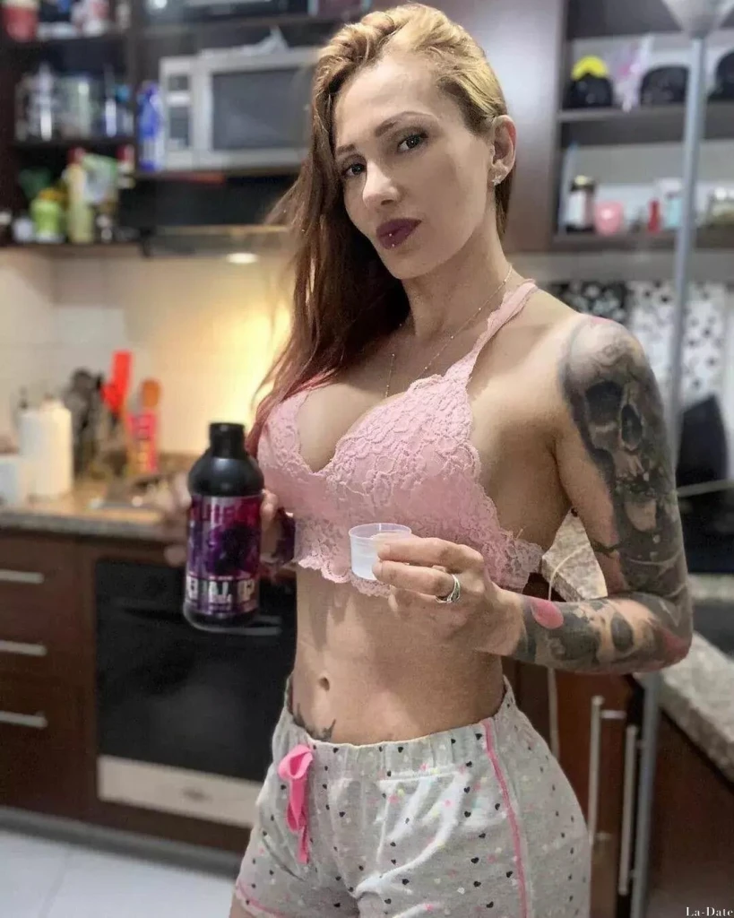 Juliana Profile image 2