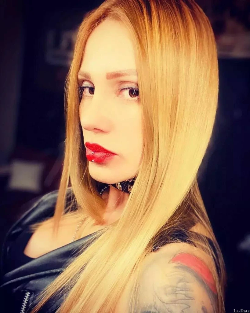 Juliana Profile image 1