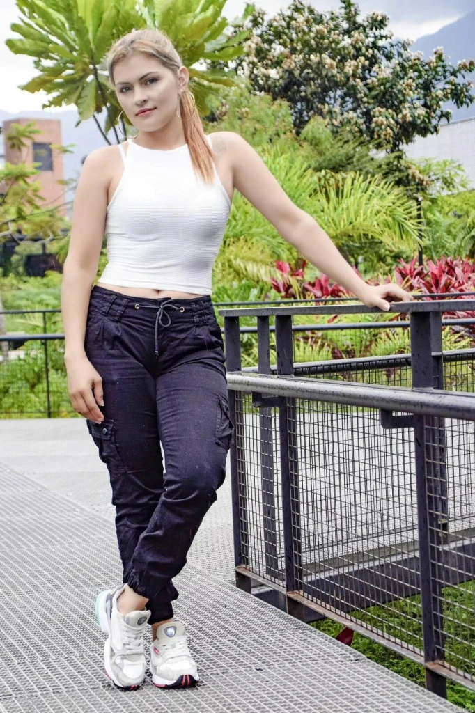 Leidy Profile image 4