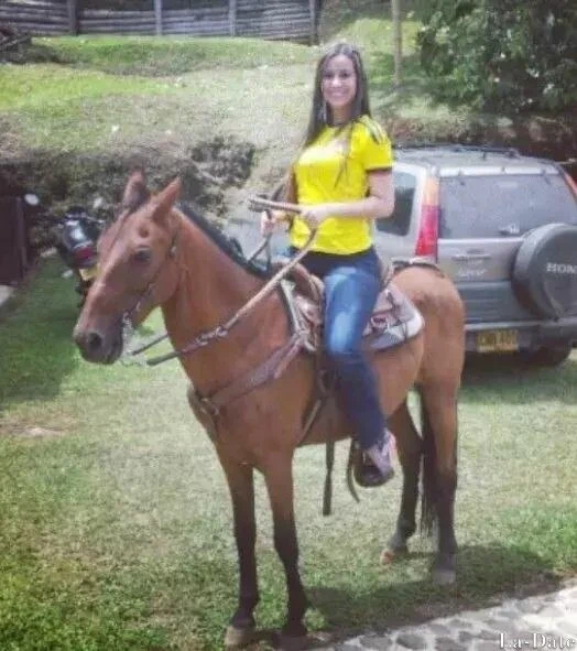 Estefany Profile image 1