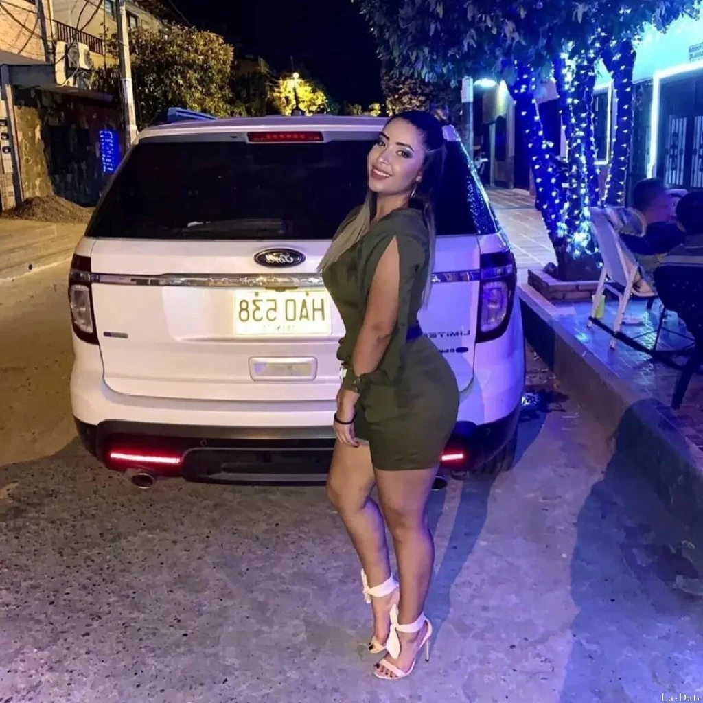 Amalia Profile image 2