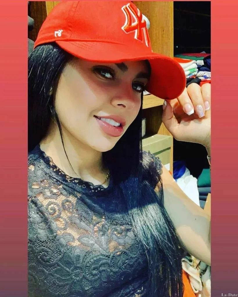 Fernanda Profile image 1