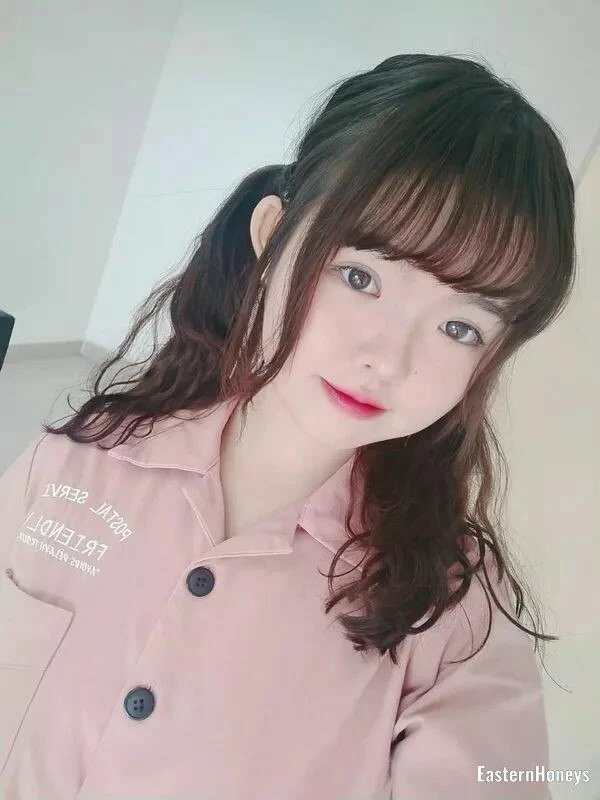 Yuhua Profile image 2