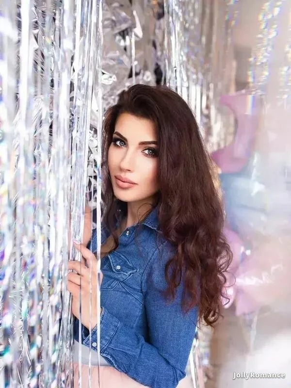 Hanna Profile image 4