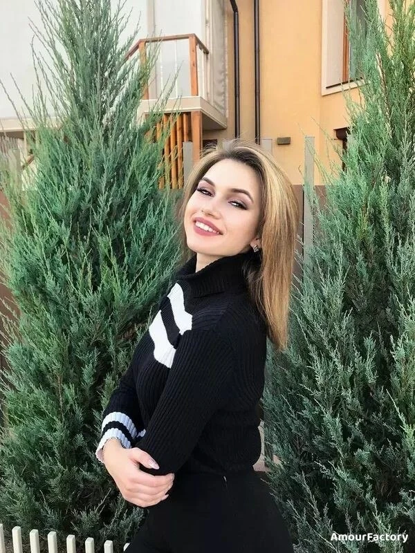 Anna Profile image 3