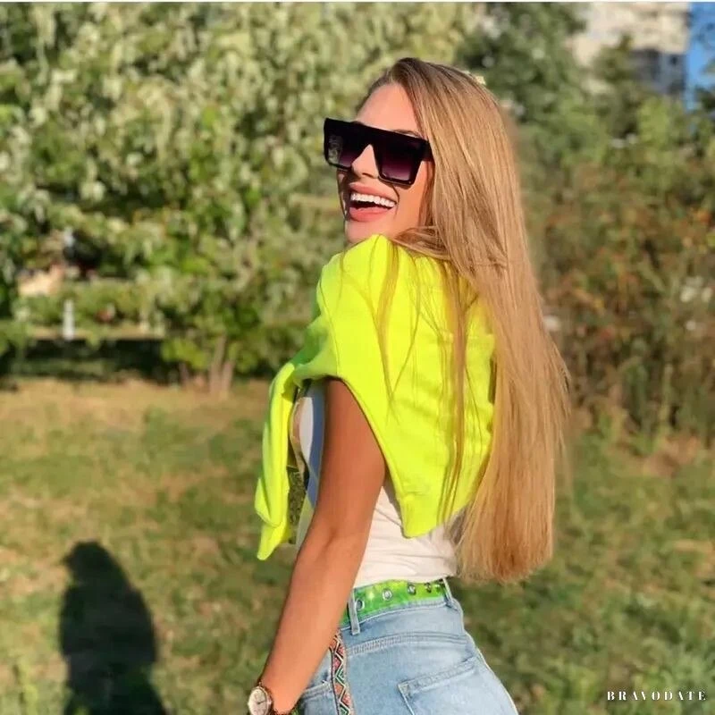 Elizabeth Profile image 4