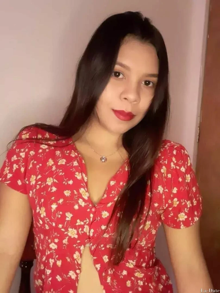 Sandra Profile image 1