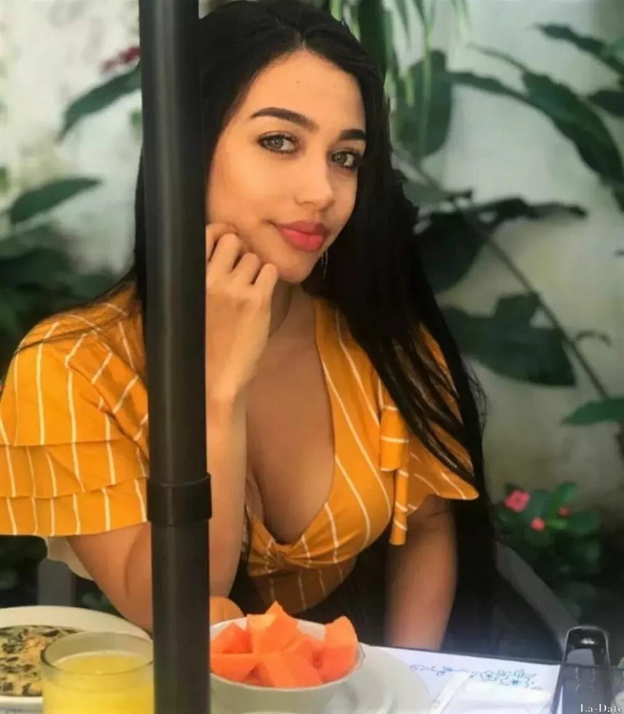 Marcela Profile image 4