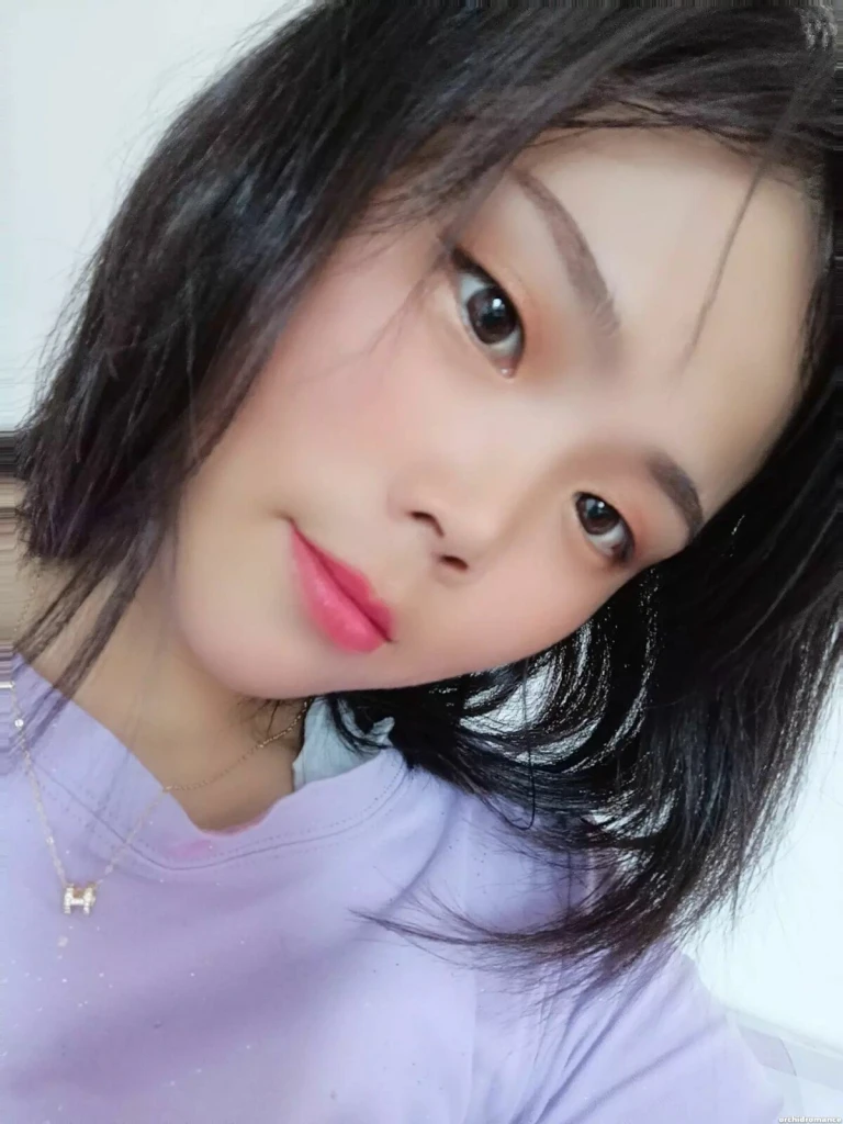 Muhua Profile image 2