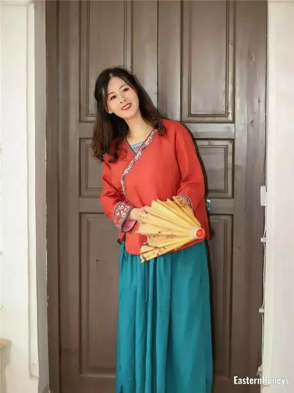 Jie Qing Profile image 2