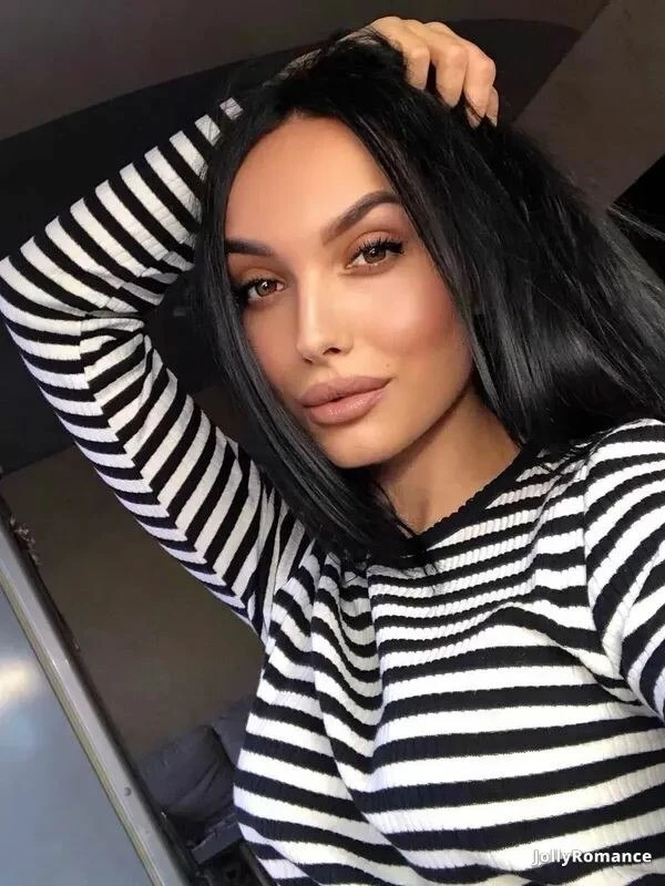 Oksana Profile image 2