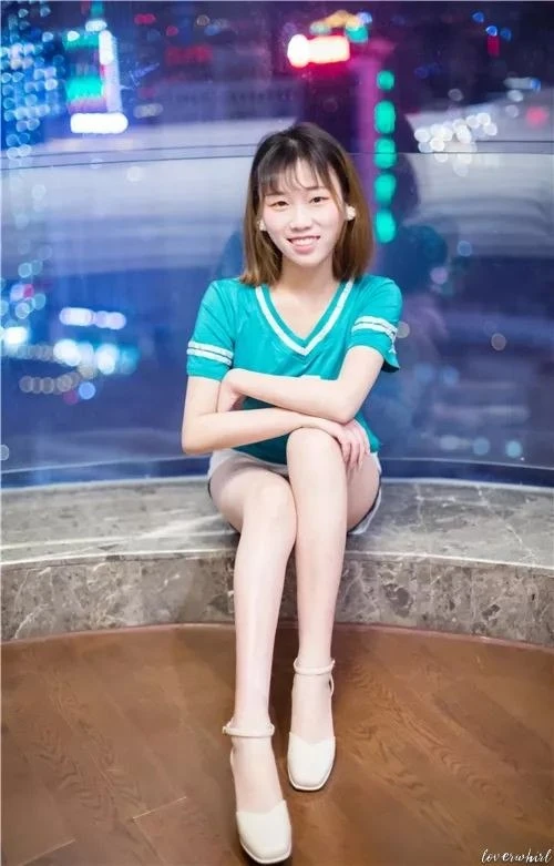 Xiaoting Profile image 4