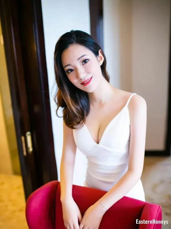 Lucy Profile image 1