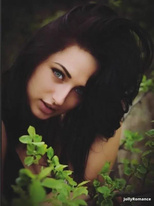 Valeria Profile image 2