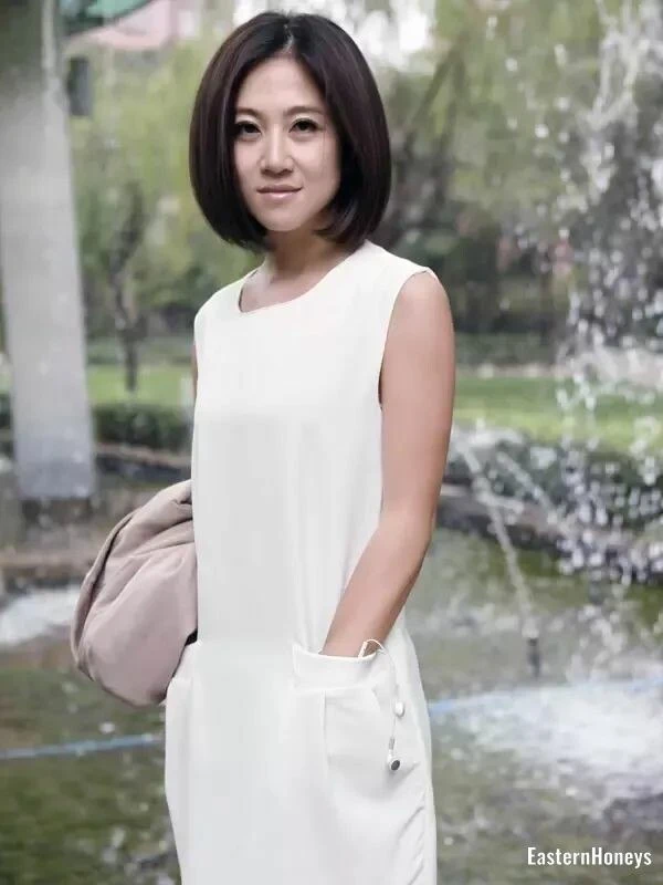 Lily Profile image 1