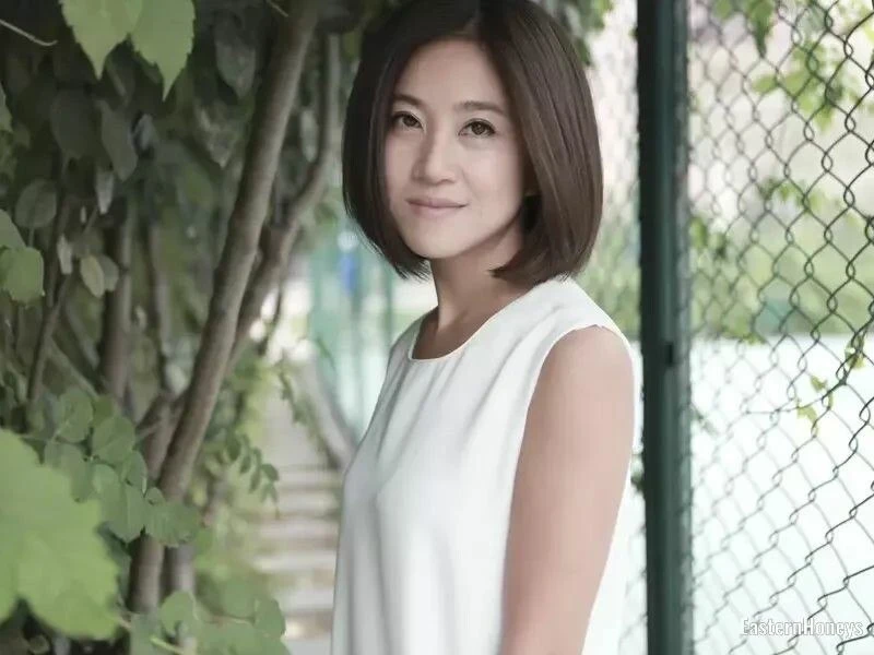 Lily Profile image 3