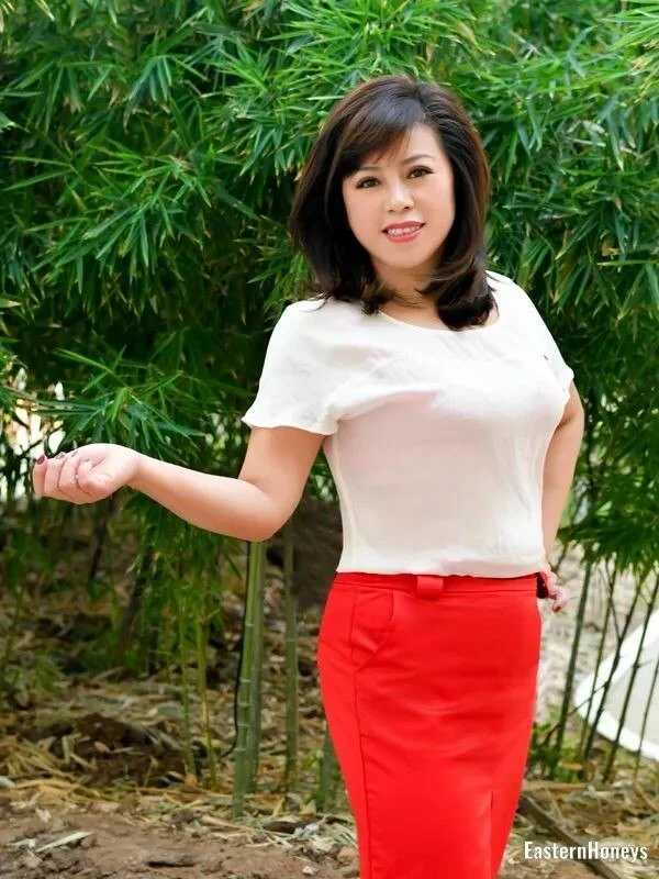 Qiushuang Profile image 1