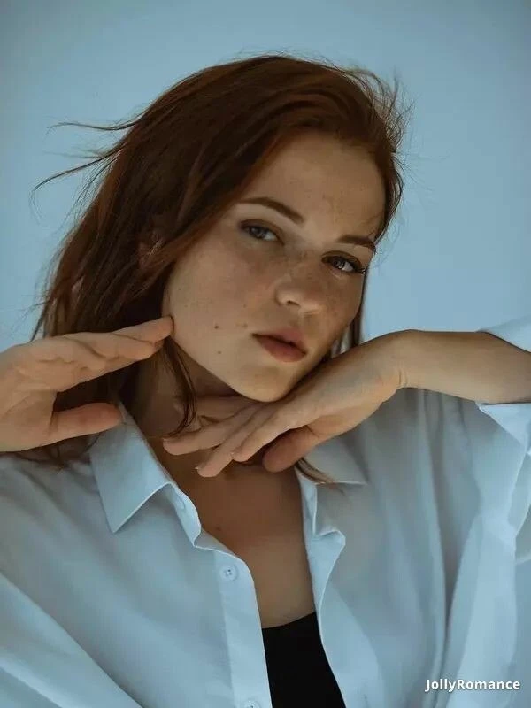 Ekaterina Profile image 1