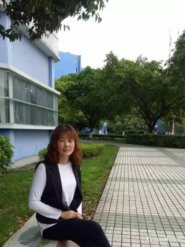 Yan Profile image 3