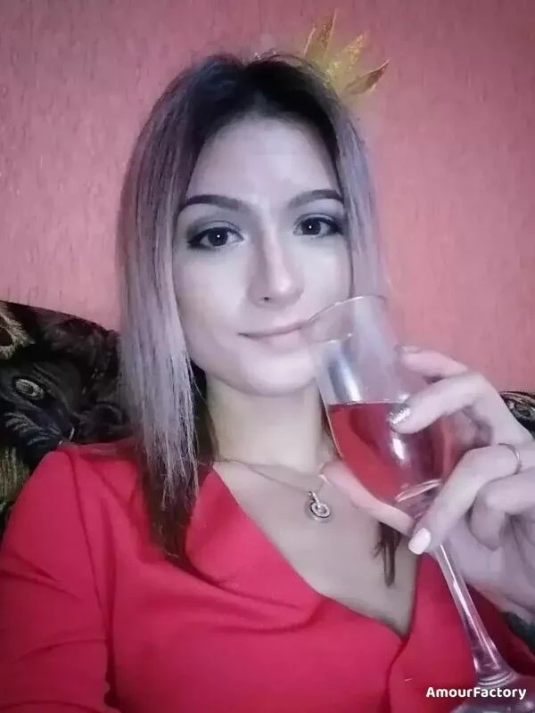 Olga Profile image 2