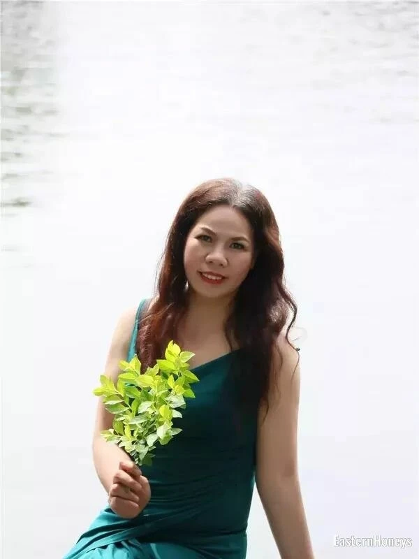 Yumei Huang Profile image 1