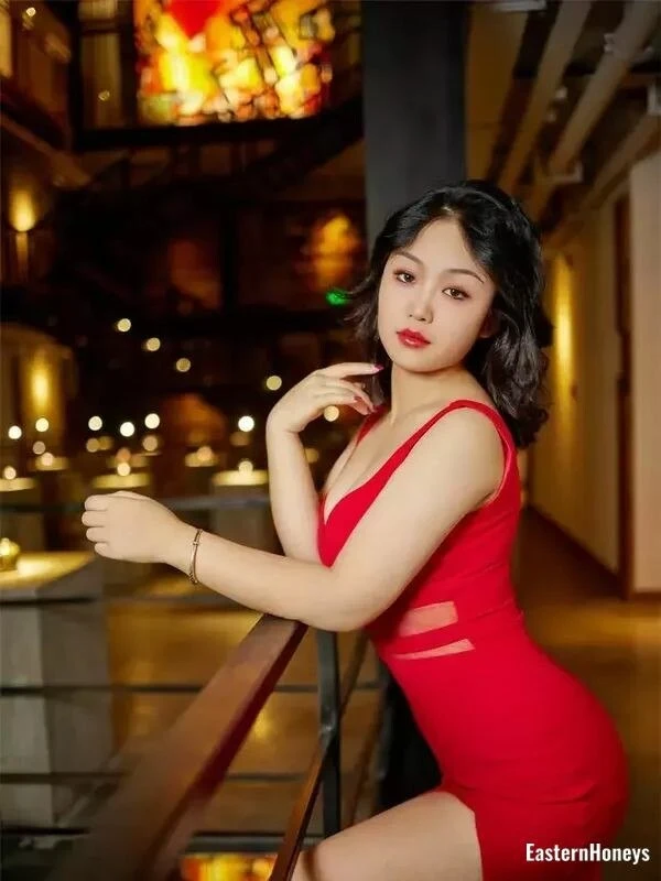 Yanyi Profile image 4