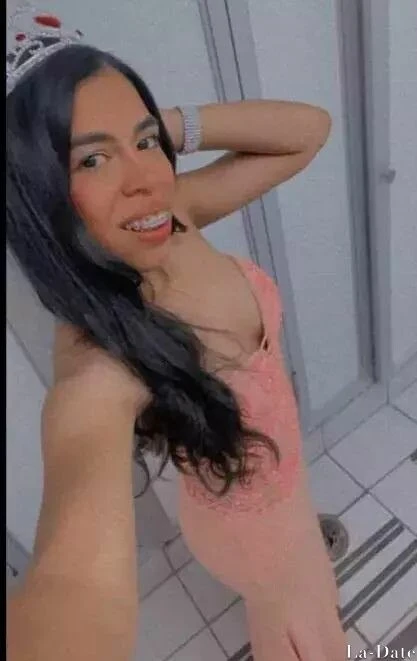 Andrea Profile image 4