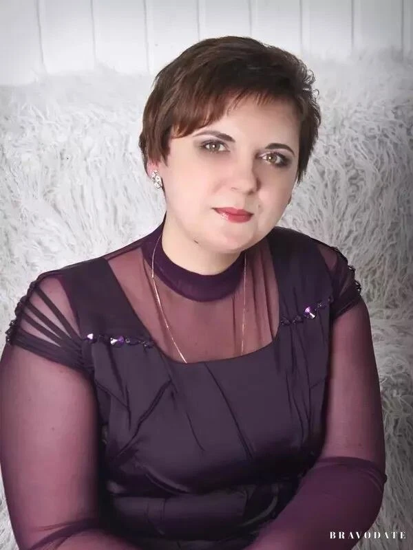 Elena Profile image 1