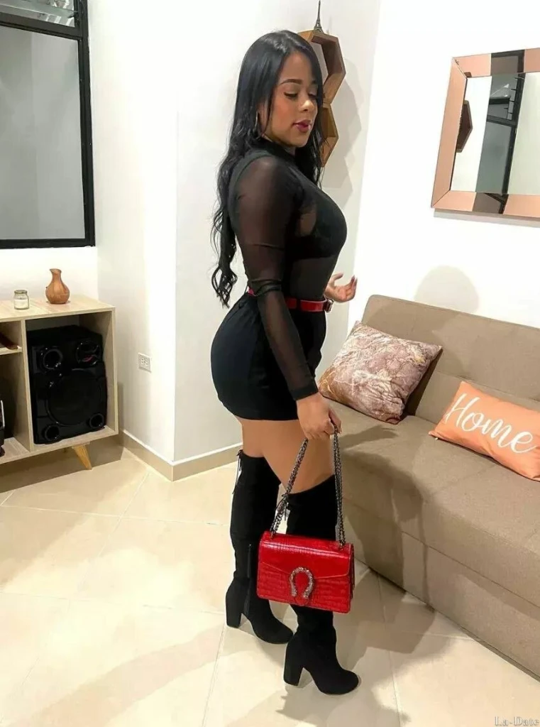 Lucero Profile image 1