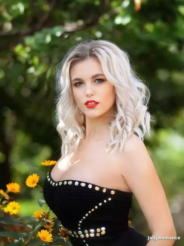 Olga Profile image 3