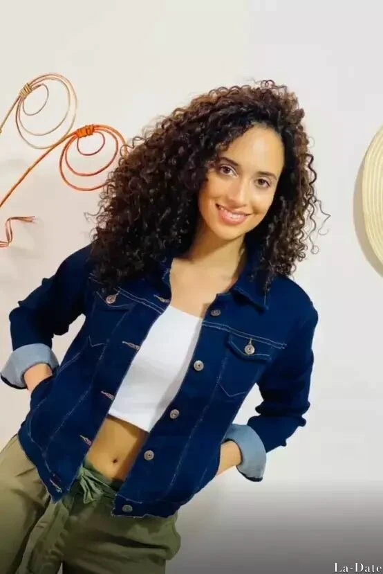 Luisa Profile image 2