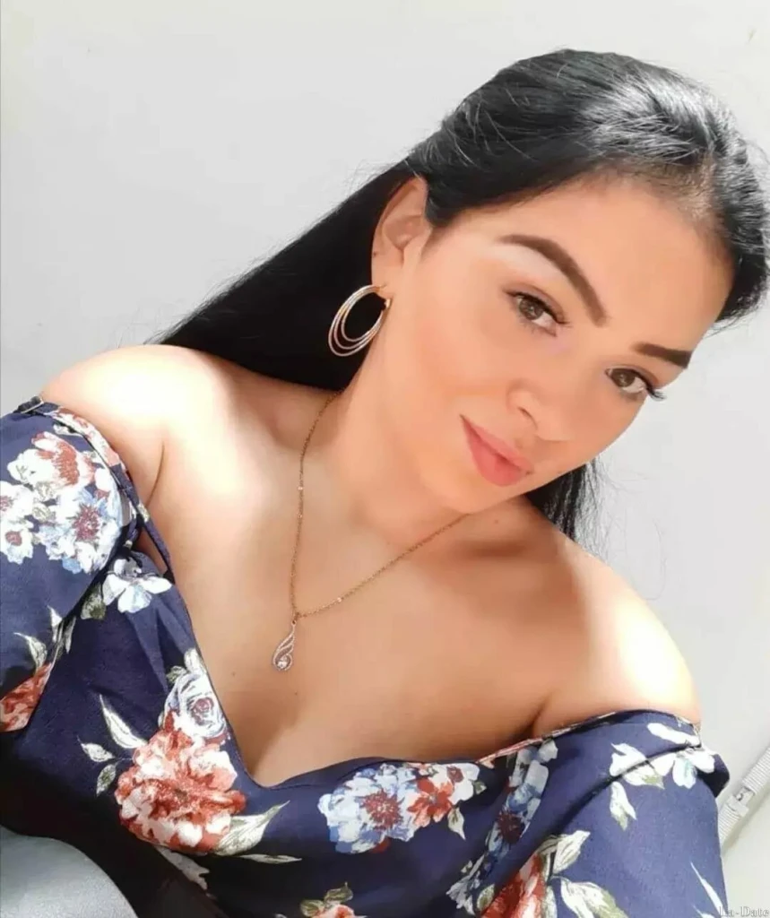 Victoria Profile image 3