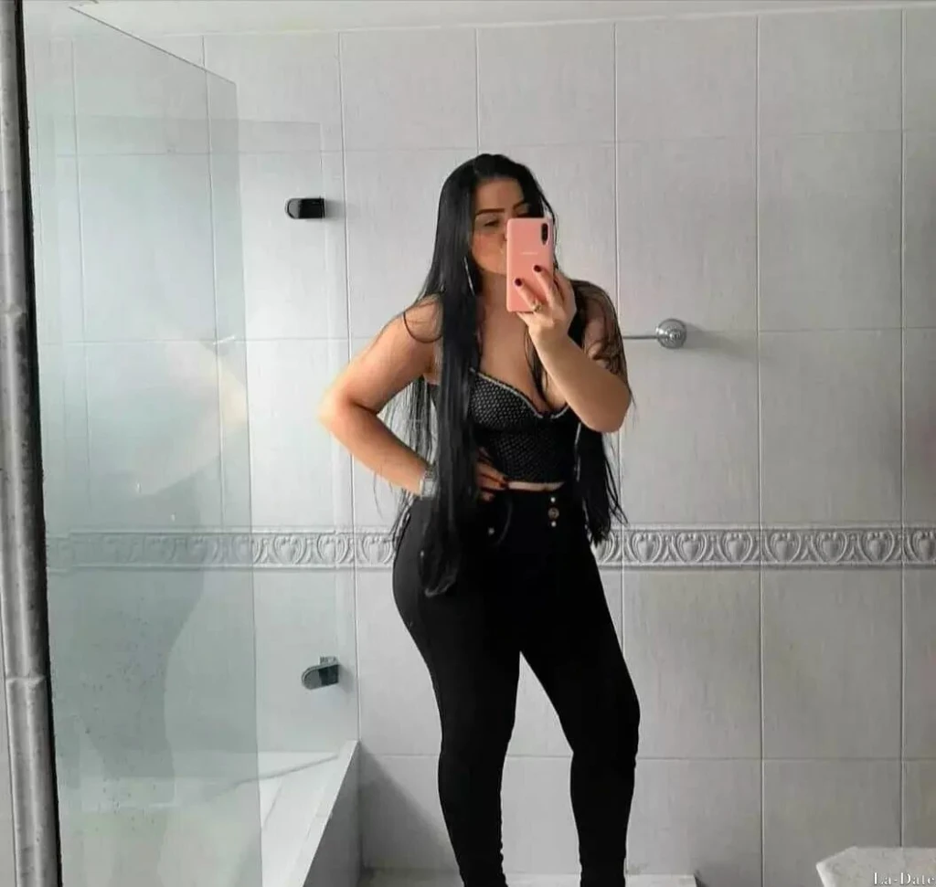 Victoria Profile image 2