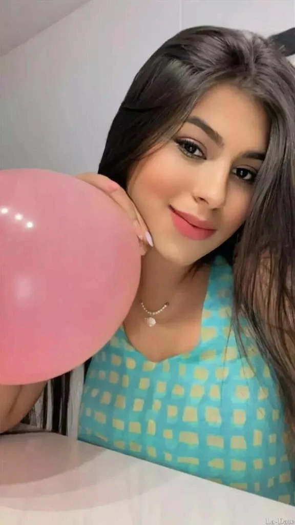 Diana Profile image 3