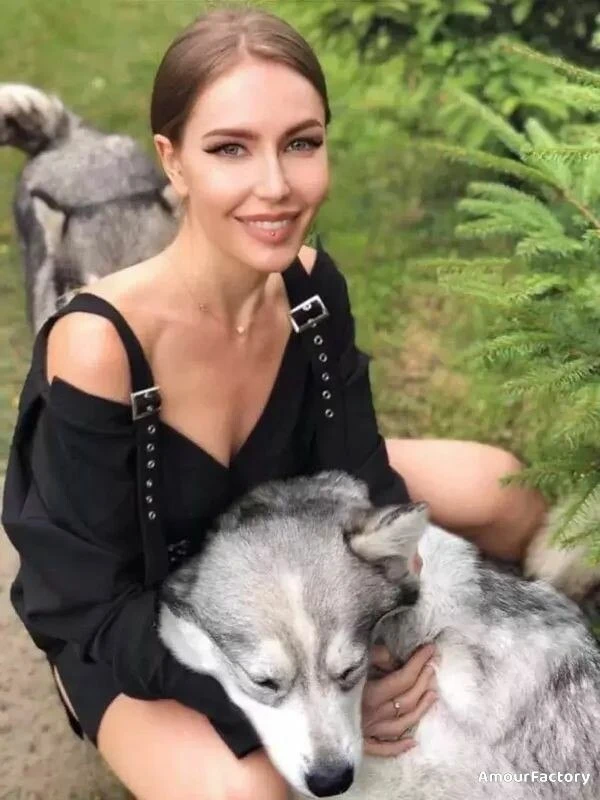 Alla Profile image 1