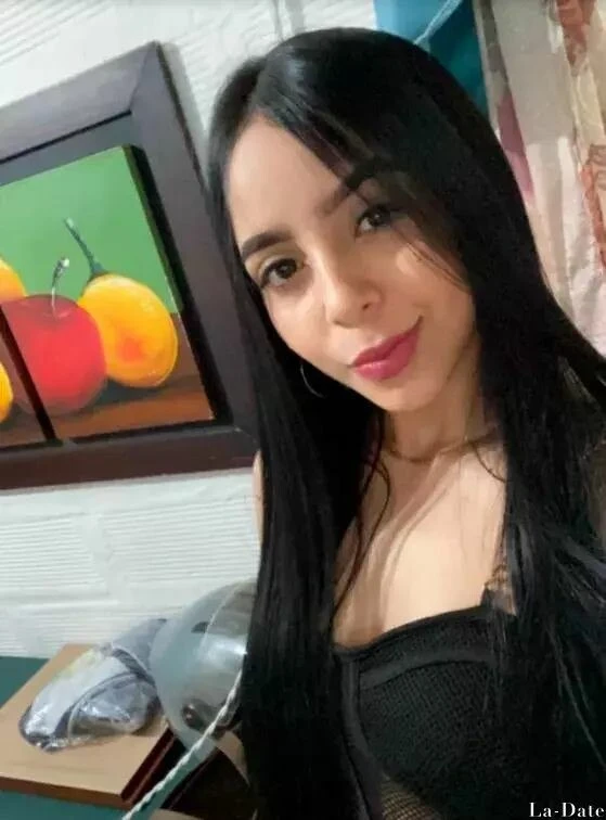 Valentina Profile image 1